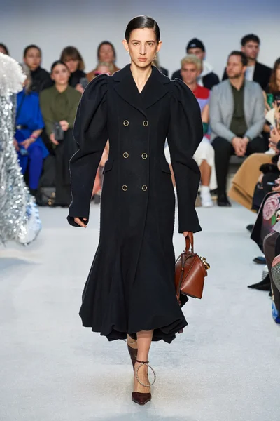 Look 29